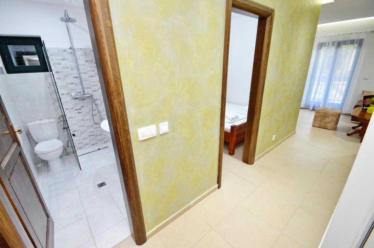 Apartments Lux S Tivat Exterior photo